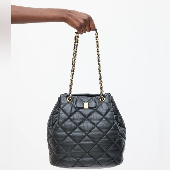 Gorgeous classic - Picture 1 of 3